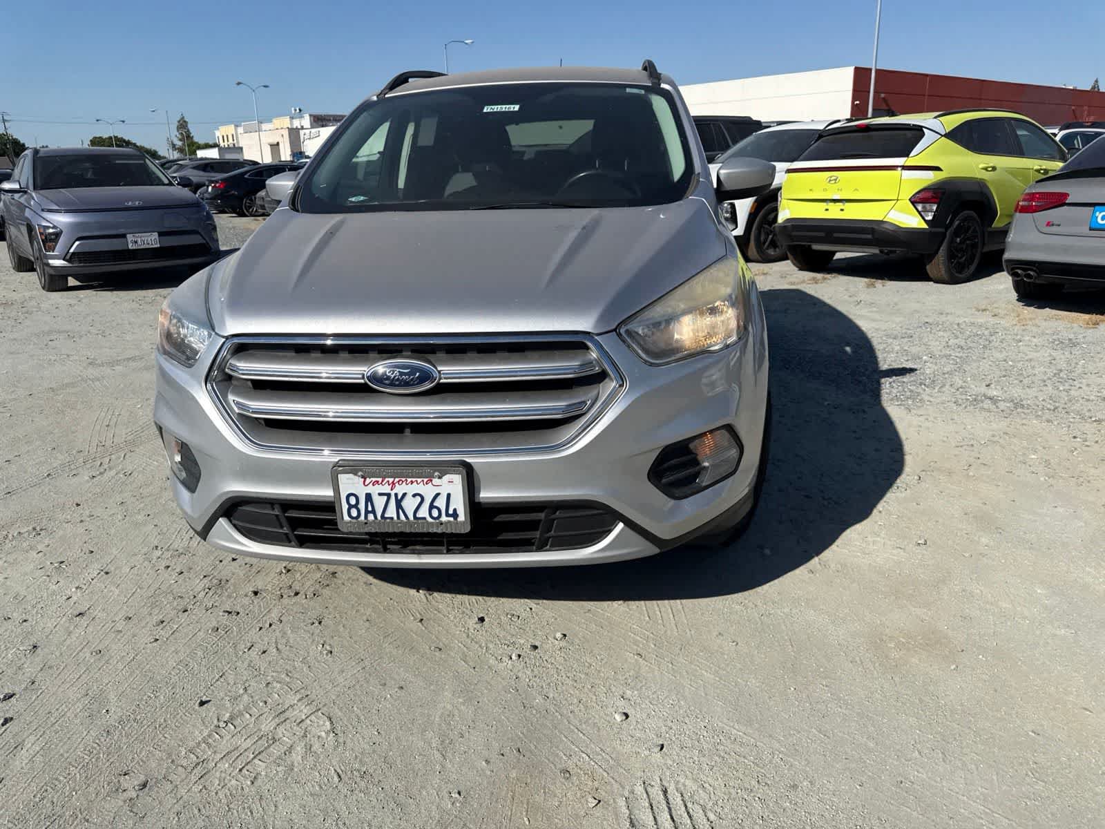 Used 2018 Ford Escape SE FWD video 2