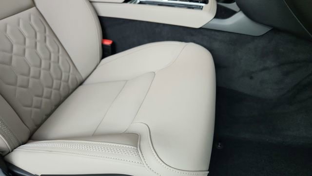 Certified 2026 Volvo XC90 B6 Plus w/ Protection Package Premier AWD/4WD image 38