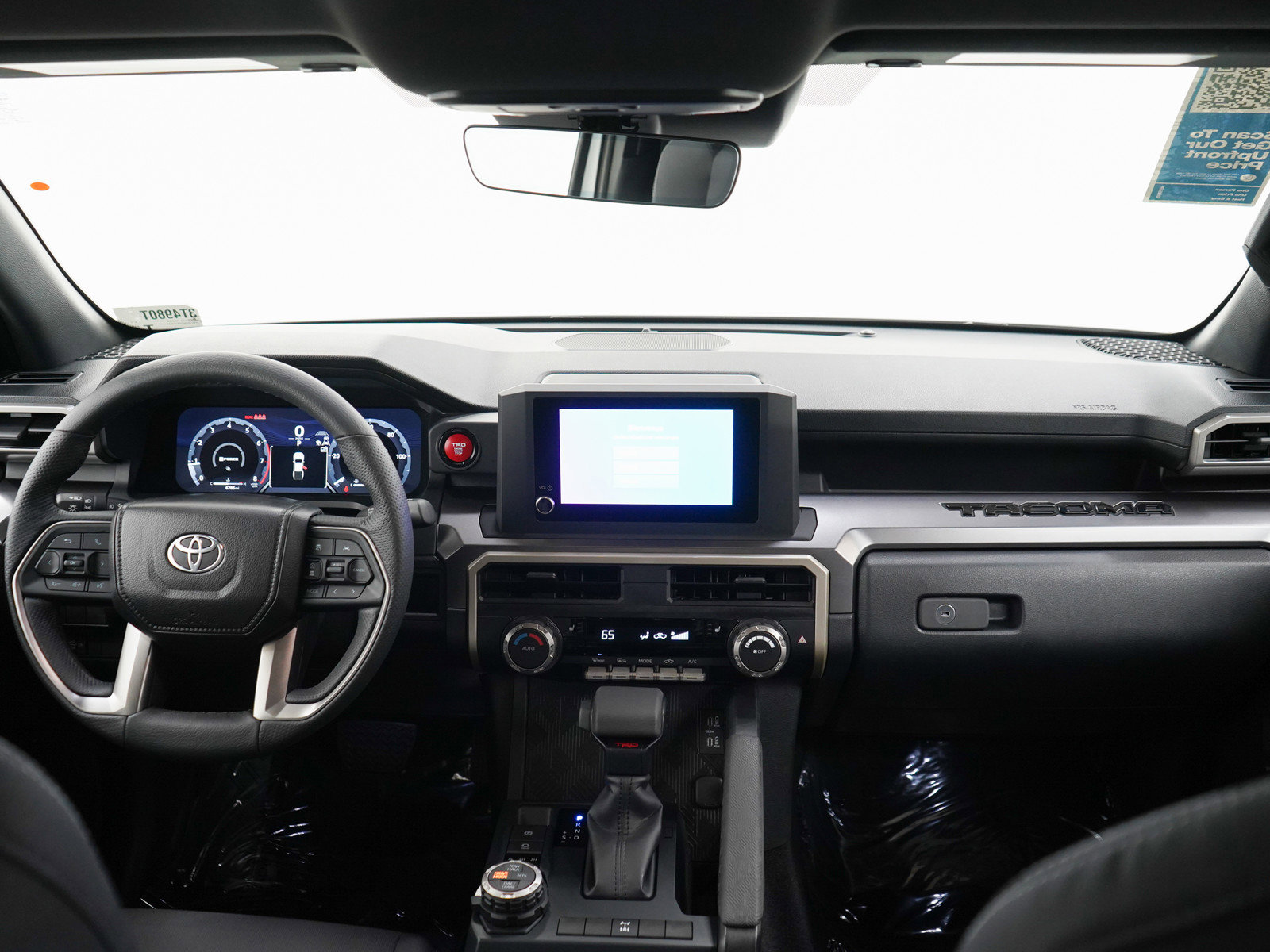 Used 2025 Toyota Tacoma TRD Off-Road AWD/4WD image 13