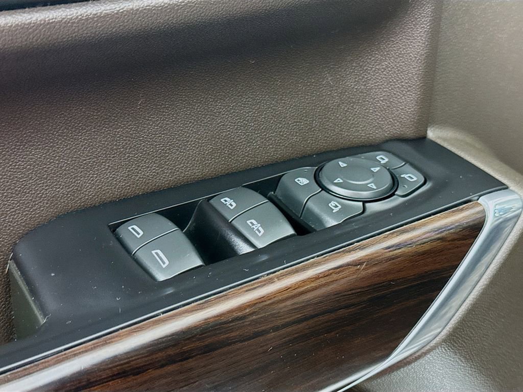 Used 2020 GMC Sierra 1500 SLT w/ SLT Premium Package image 9