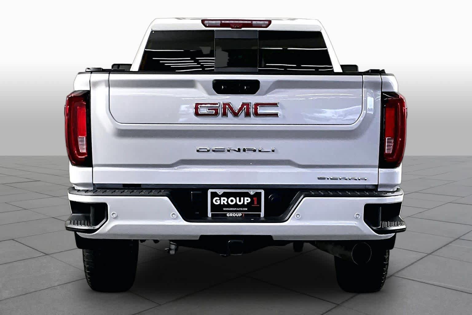 Certified 2022 GMC Sierra 2500 Denali w/ Denali Ultimate Package AWD/4WD image 5