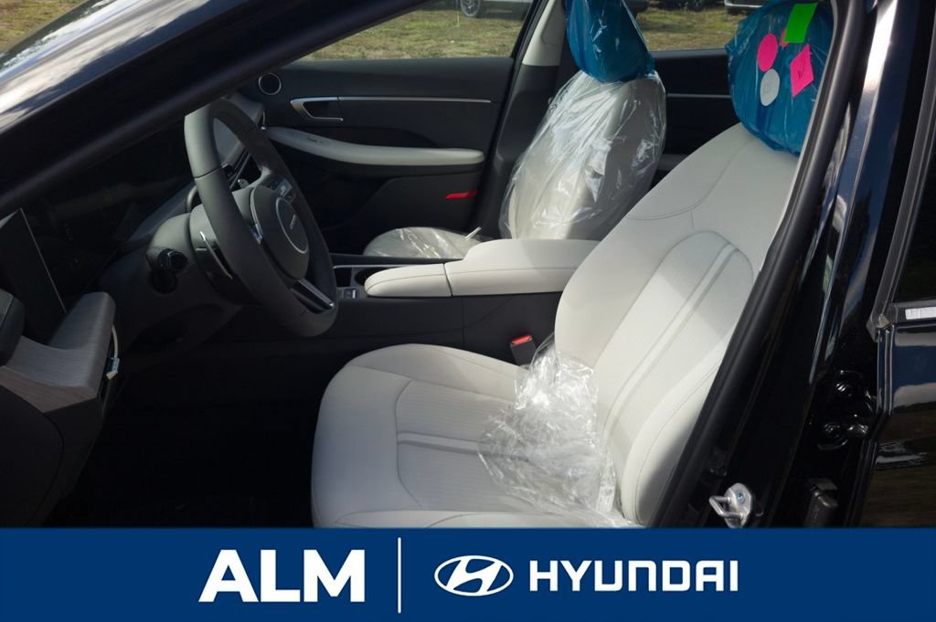 New 2025 Hyundai Sonata SEL FWD image 14