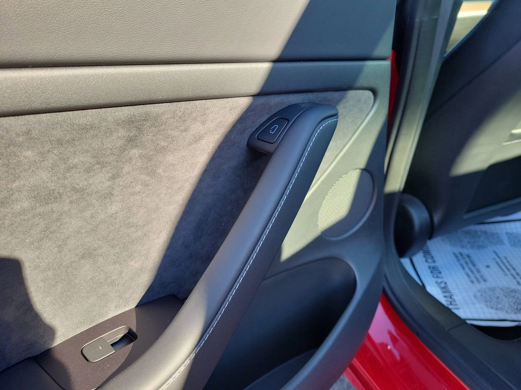 Used 2022 Tesla Model 3 Performance image 16