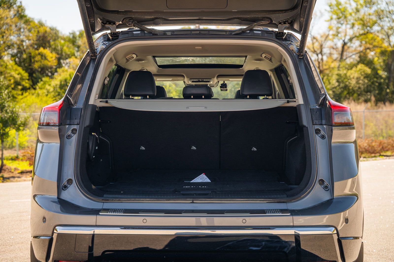 Used 2025 Nissan Rogue Platinum w/ Platinum Premium Package image 19