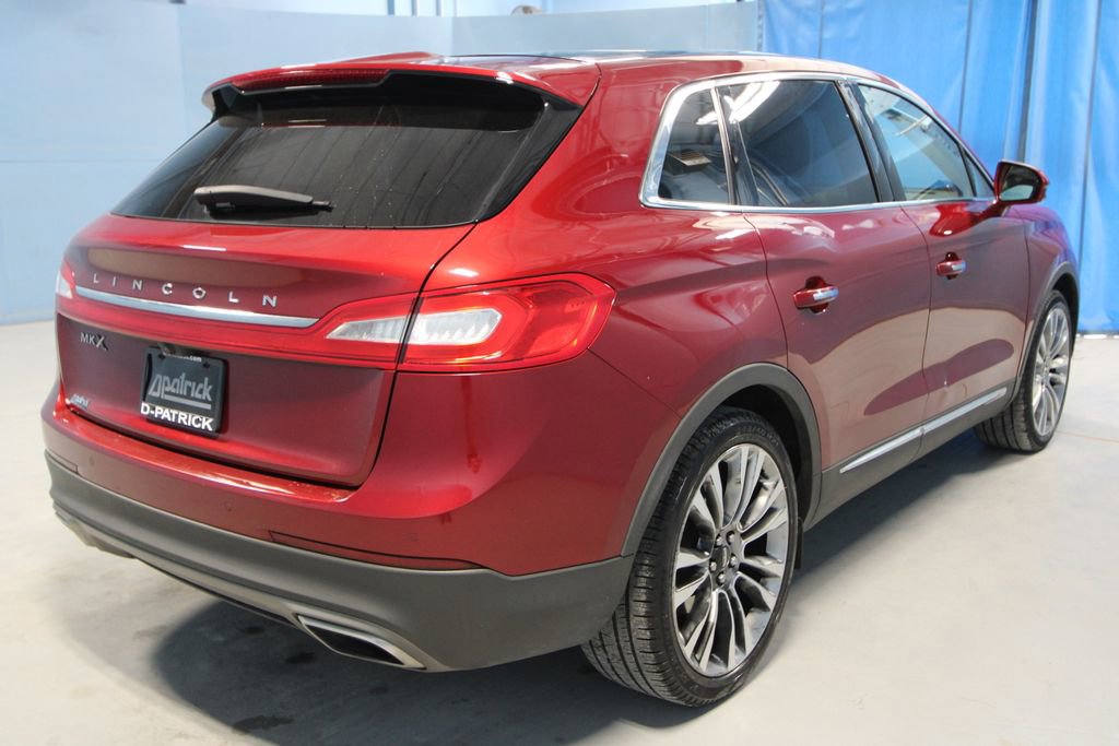 Used 2016 Lincoln MKX Reserve w/ Driver Assistance Package image 33