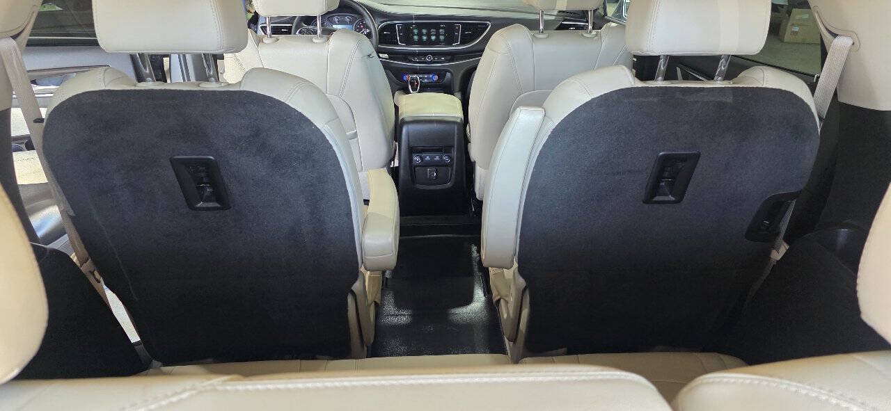 Used 2019 Buick Enclave Essence AWD/4WD image 15
