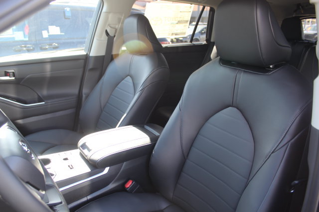 New 2026 Toyota Highlander XLE AWD/4WD image 23