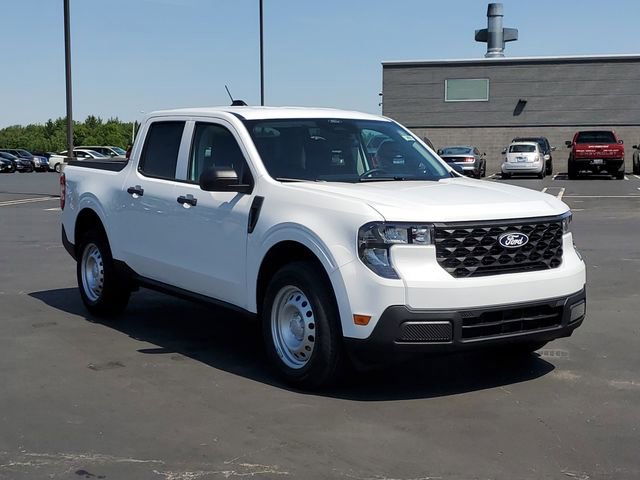 New 2026 Ford Maverick XL w/ Equipment Group 101A AWD/4WD image 2