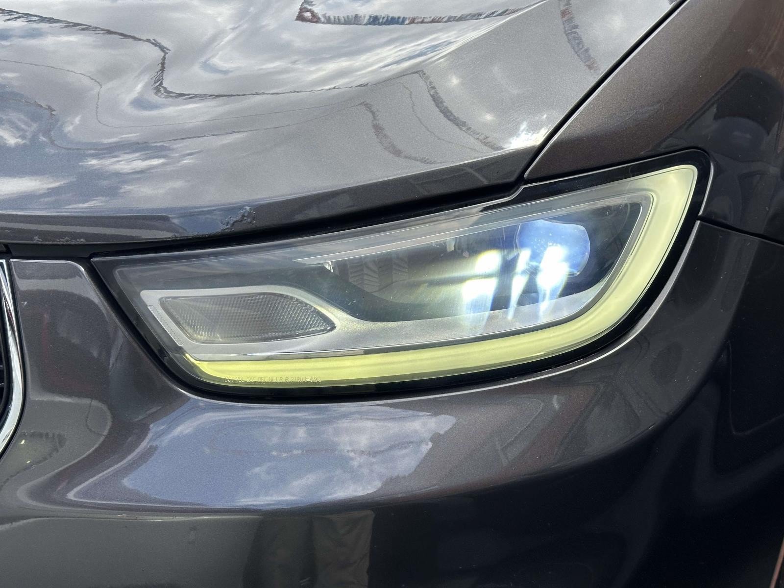 Certified 2021 Chrysler Pacifica Touring-L FWD image 7