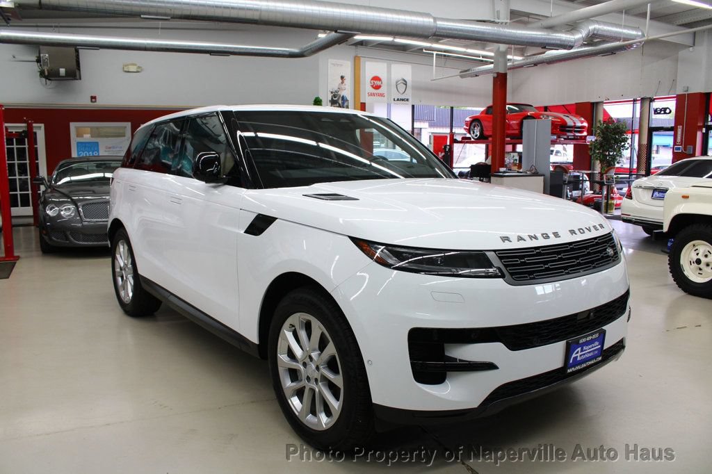 Used 2025 Land Rover Range Rover Sport SE AWD/4WD image 59