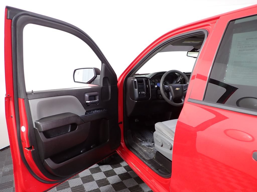 Used 2018 Chevrolet Silverado 1500 Custom w/ Custom Convenience Package RWD image 20