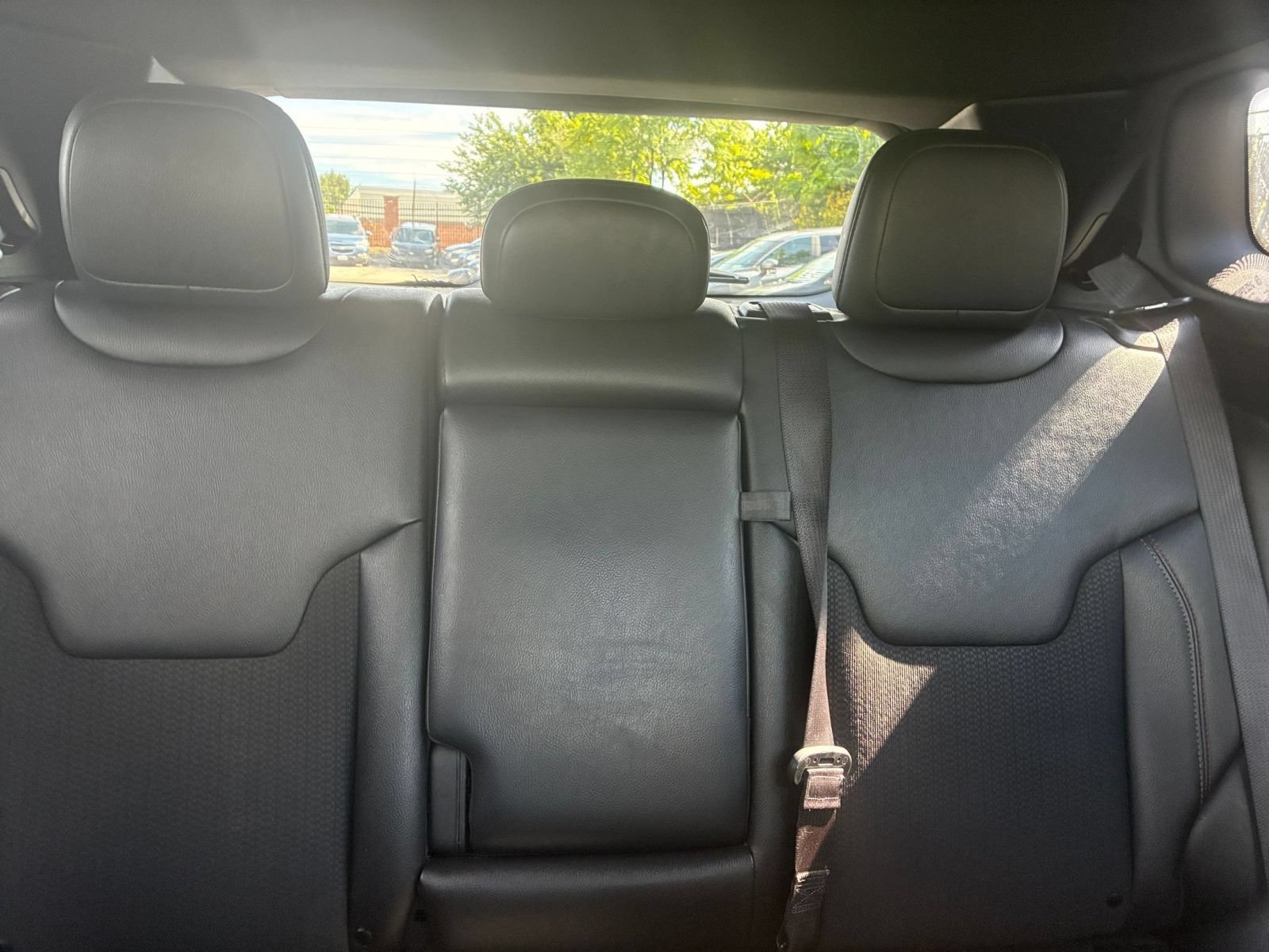 Used 2025 Jeep Compass Trailhawk AWD/4WD image 33