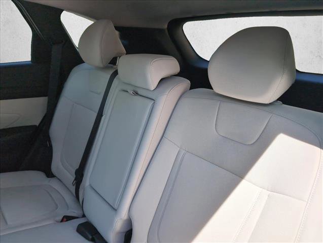 Certified 2025 Hyundai Tucson SEL FWD image 18