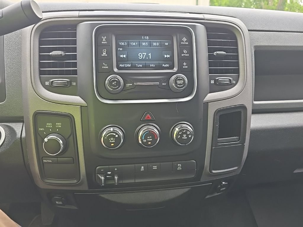 Used 2016 RAM 2500 Tradesman w/ Chrome Appearance Group AWD/4WD image 21