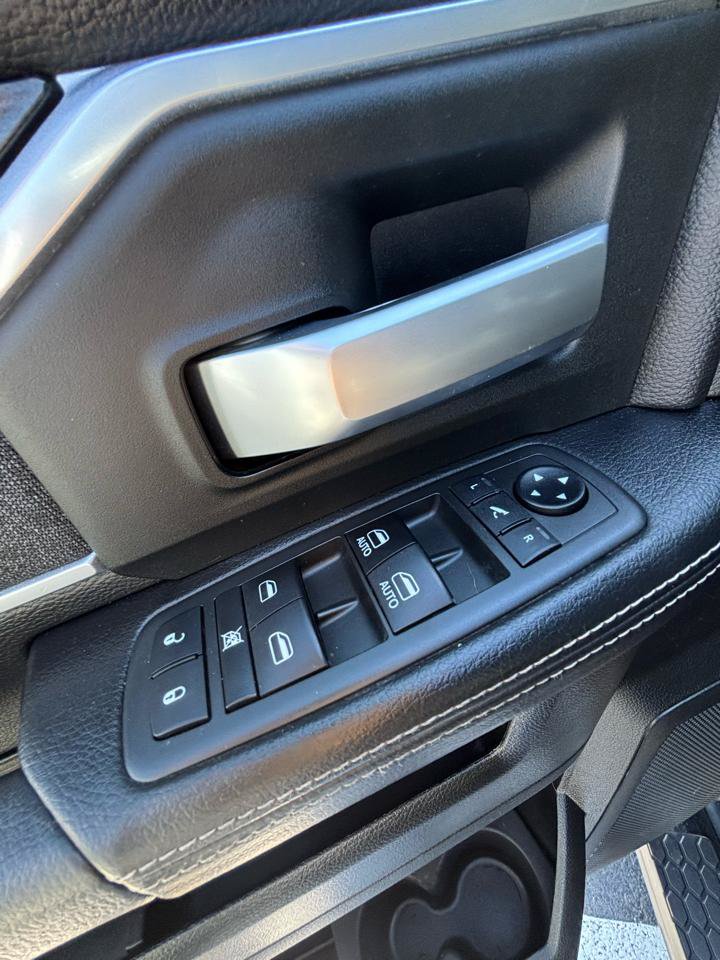 Used 2019 RAM 2500 Big Horn w/ Black Appearance Package AWD/4WD image 11