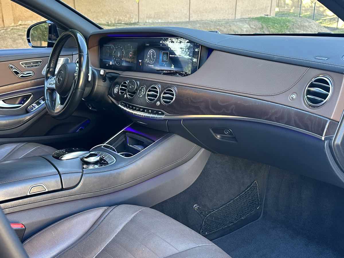 Used 2019 Mercedes-Benz S 560 Sedan image 30
