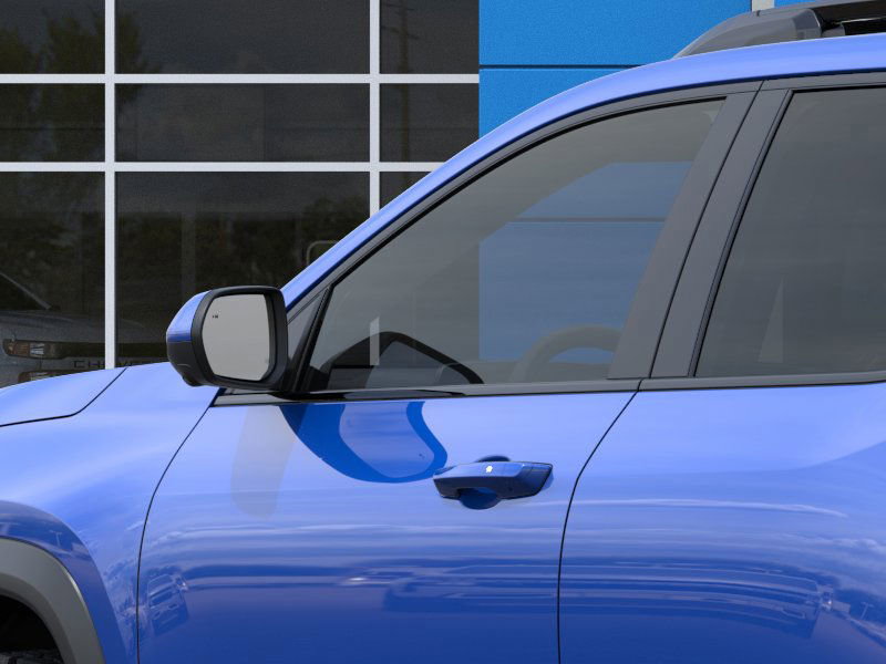 New 2025 Chevrolet Equinox ACTIV w/ Safety and Technology Package image 12