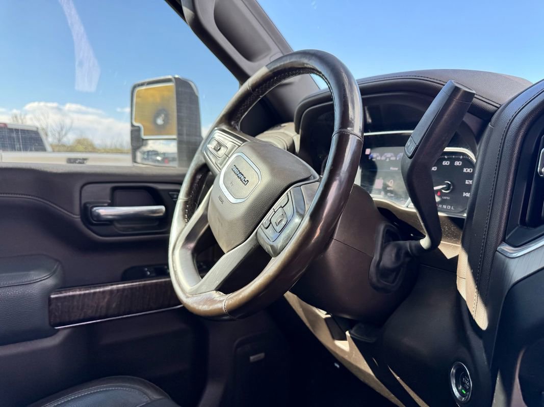 Used 2020 GMC Sierra 3500 Denali w/ Denali Ultimate Package AWD/4WD image 18