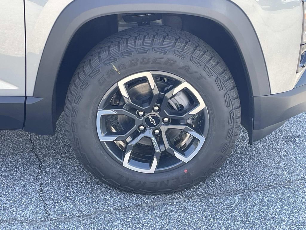 New 2026 Chevrolet Equinox ACTIV image 9