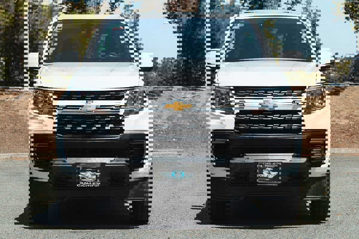 Used 2021 Chevrolet Colorado LT w/ Fleet Safety Package image 4
