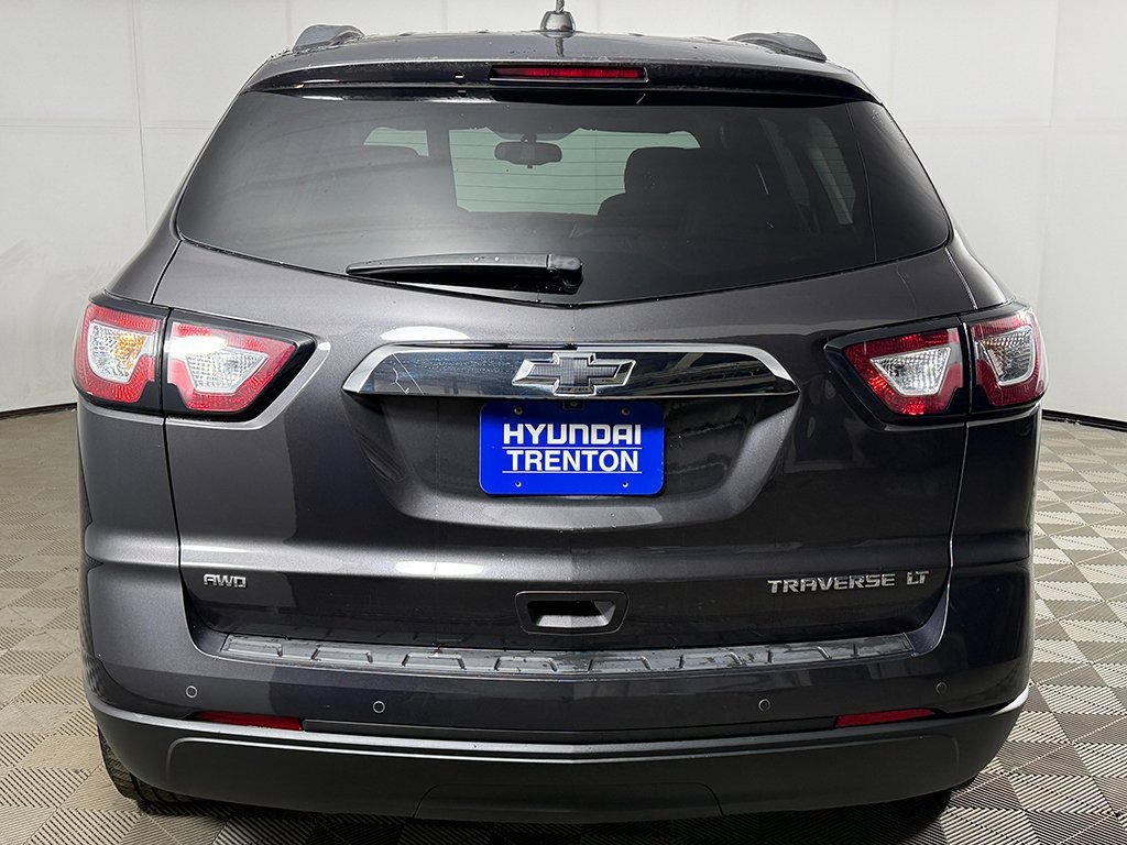 Used 2016 Chevrolet Traverse LT w/ Traveler's Package image 10