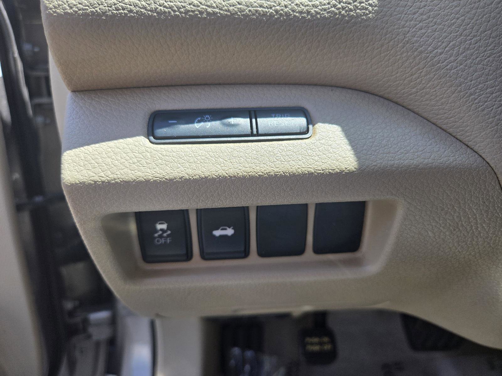 Used 2014 Nissan Altima 2.5 SV FWD image 15