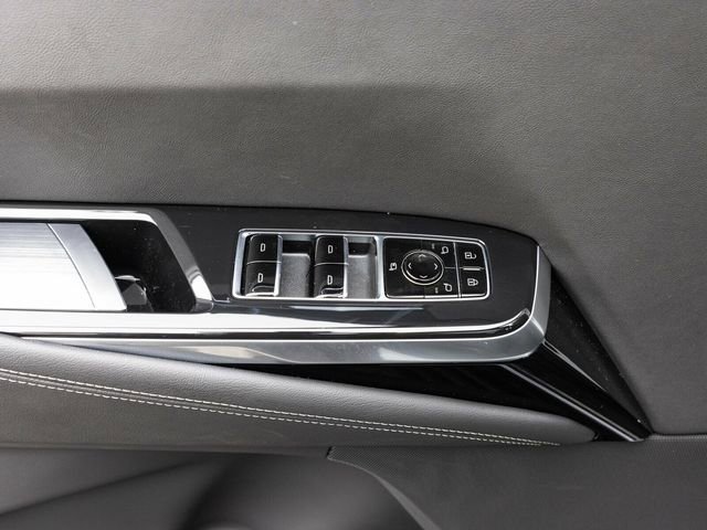 Used 2026 Cadillac Escalade ESV Sport w/ Touring Package image 23