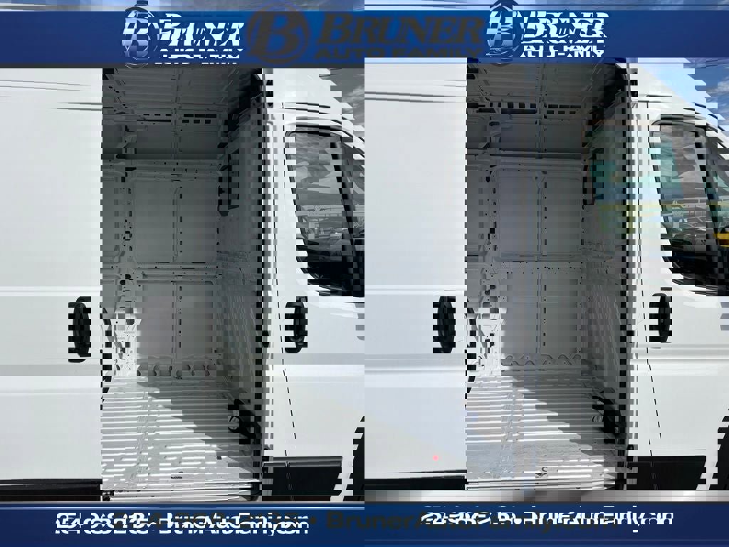 New 2026 RAM ProMaster 2500 w/ Convenience Group image 5