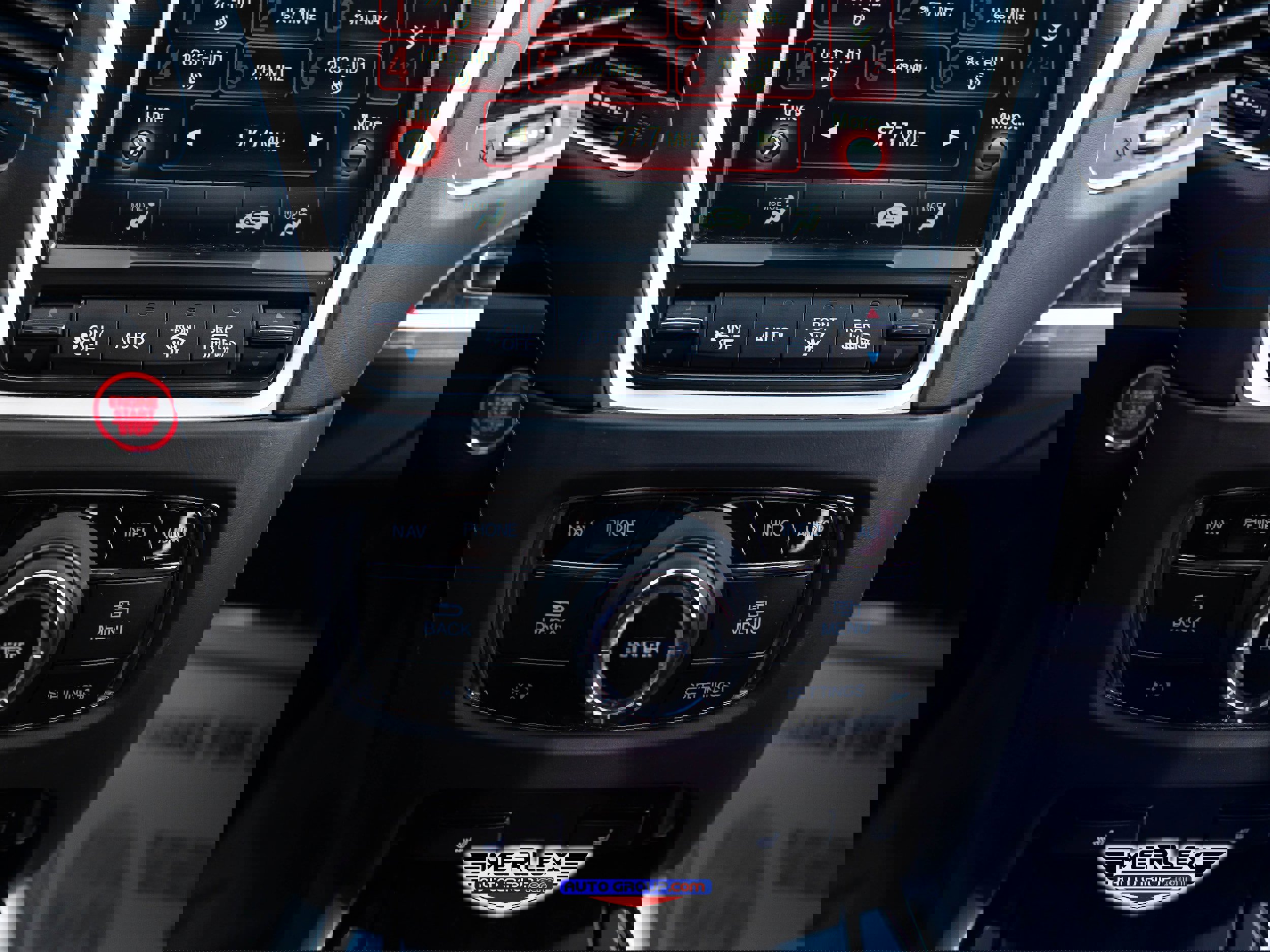 Used 2018 Acura RLX w/ Technology Package image 34