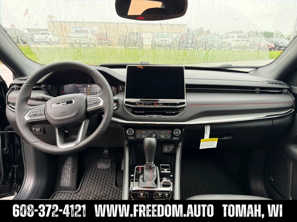 New 2026 Jeep Compass Trailhawk w/ Sun, Sound & Navigation Group AWD/4WD image 12