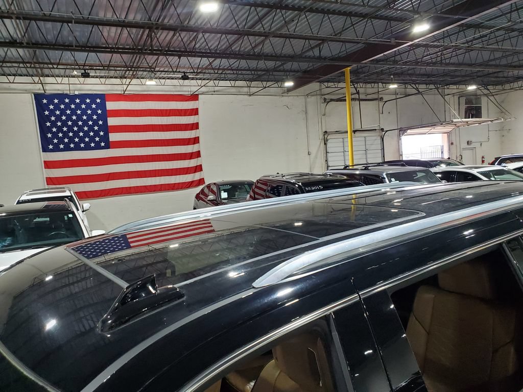 Used 2022 Cadillac Escalade ESV Premium Luxury AWD/4WD image 46