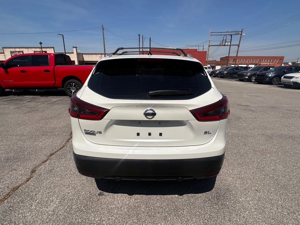 Used 2021 Nissan Rogue Sport SL image 4