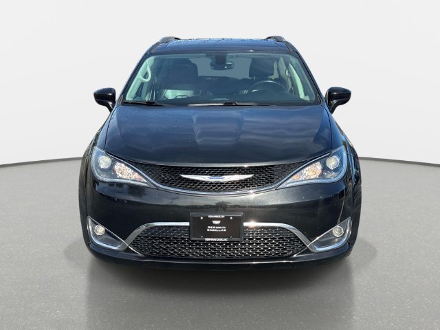 Used 2018 Chrysler Pacifica Touring-L Plus w/ Tire & Wheel Group FWD image 8
