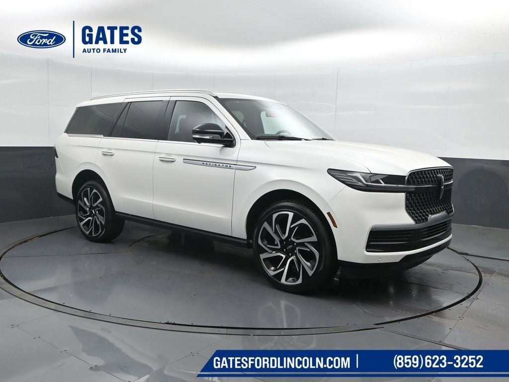 New 2026 Lincoln Navigator Reserve image 4