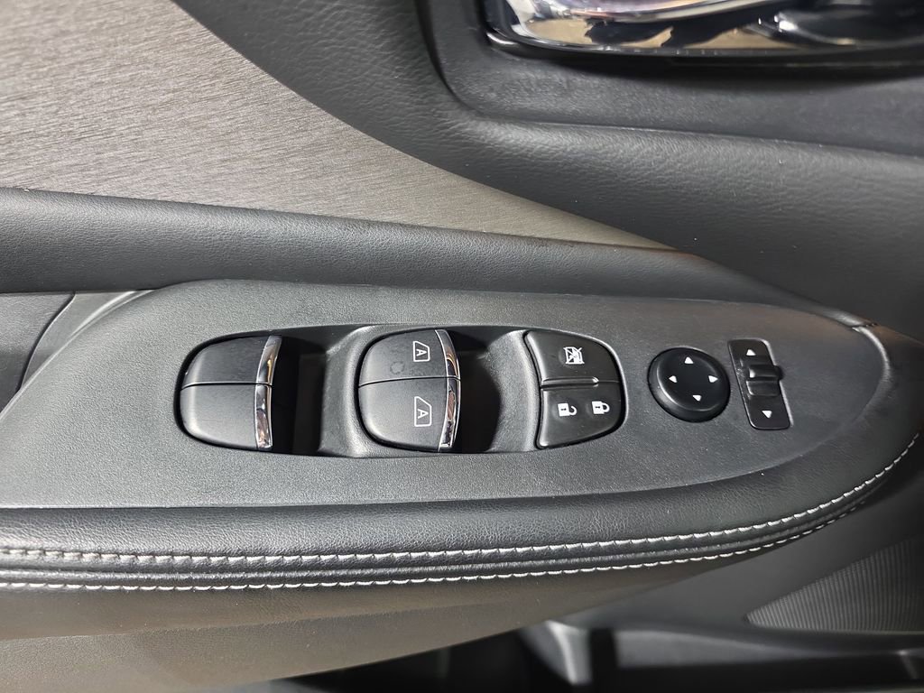 Used 2024 Nissan Murano SL image 29