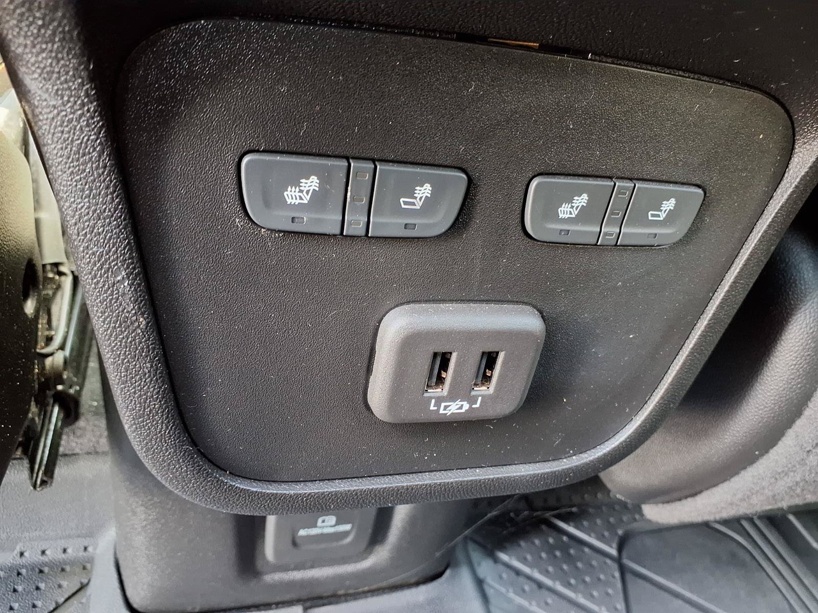 Used 2022 Chevrolet Equinox Premier FWD image 24