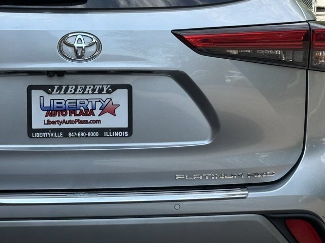 Used 2020 Toyota Highlander Platinum AWD/4WD image 21