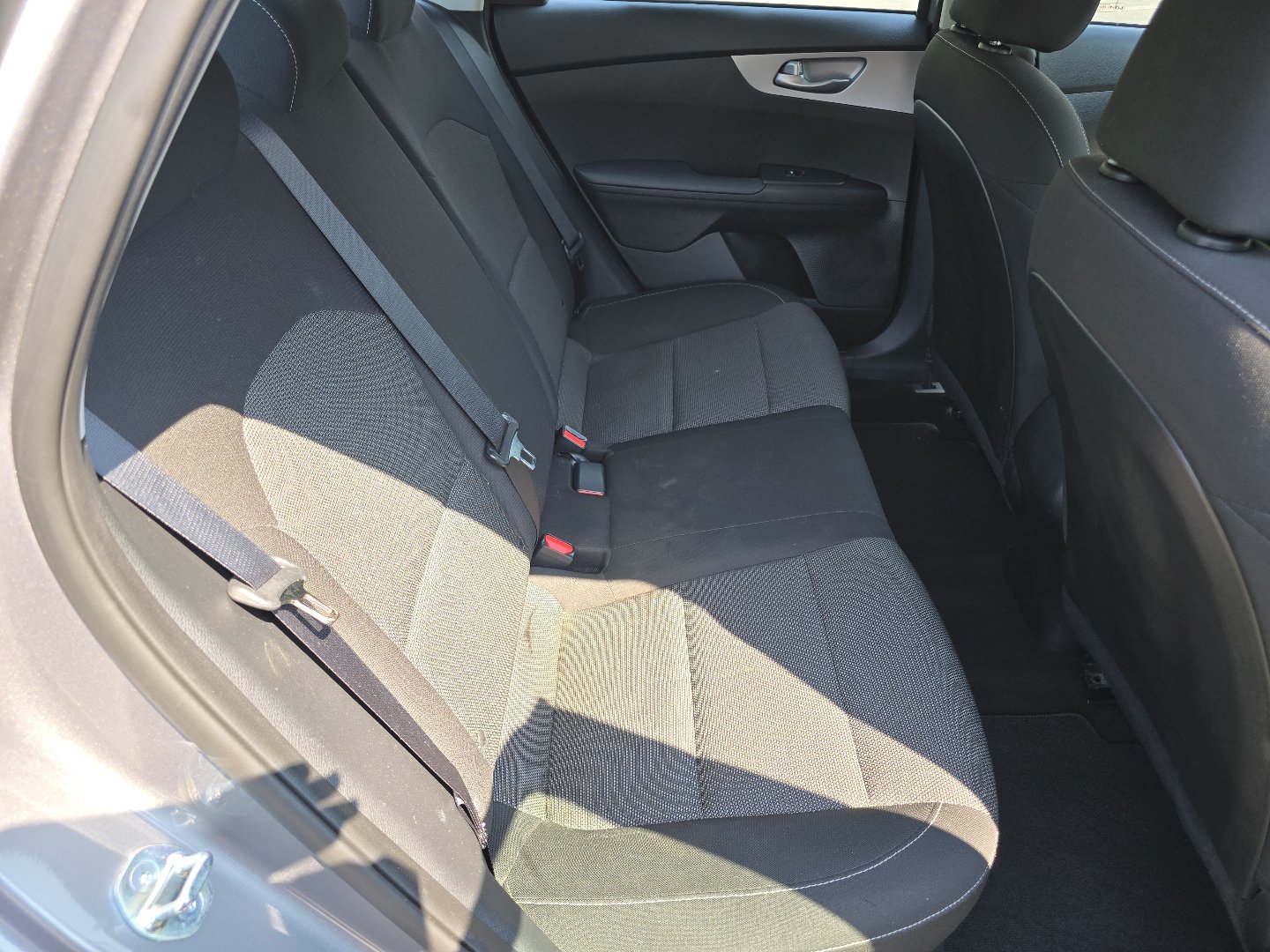 Used 2023 Kia Forte LXS FWD image 25