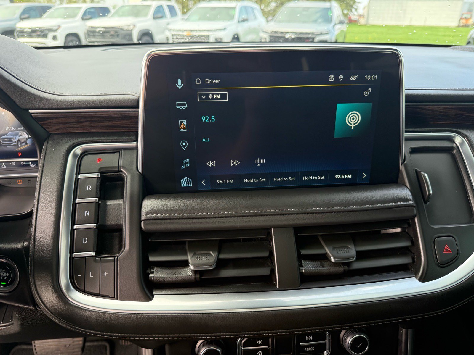 Used 2023 Chevrolet Tahoe Z71 AWD/4WD image 29