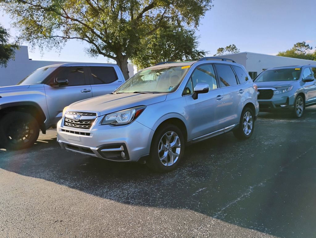Used 2017 Subaru Forester 2.5i Touring AWD/4WD image 5