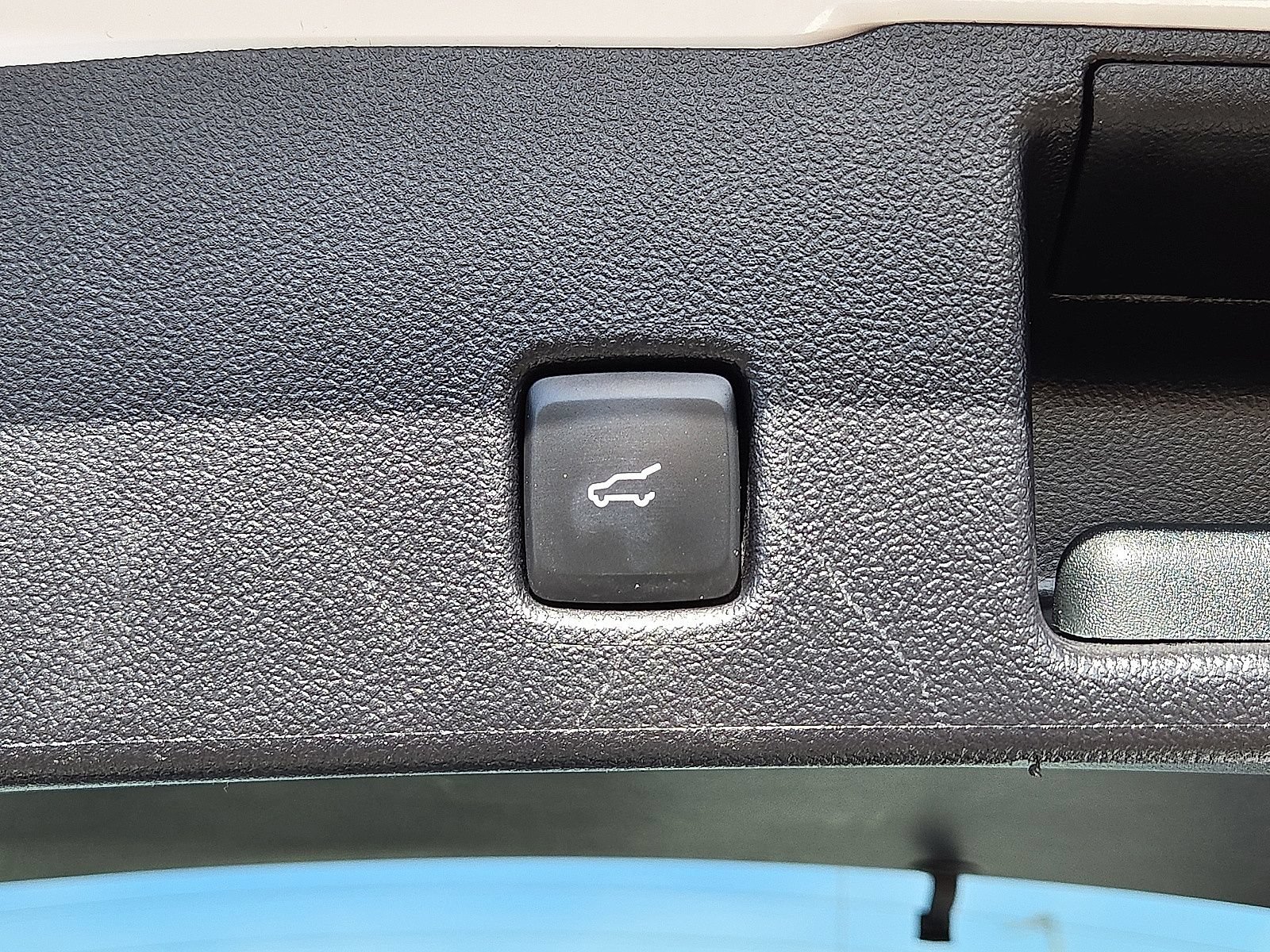 Used 2023 Ford Escape ST-Line w/ Equipment Group 301A FWD image 14