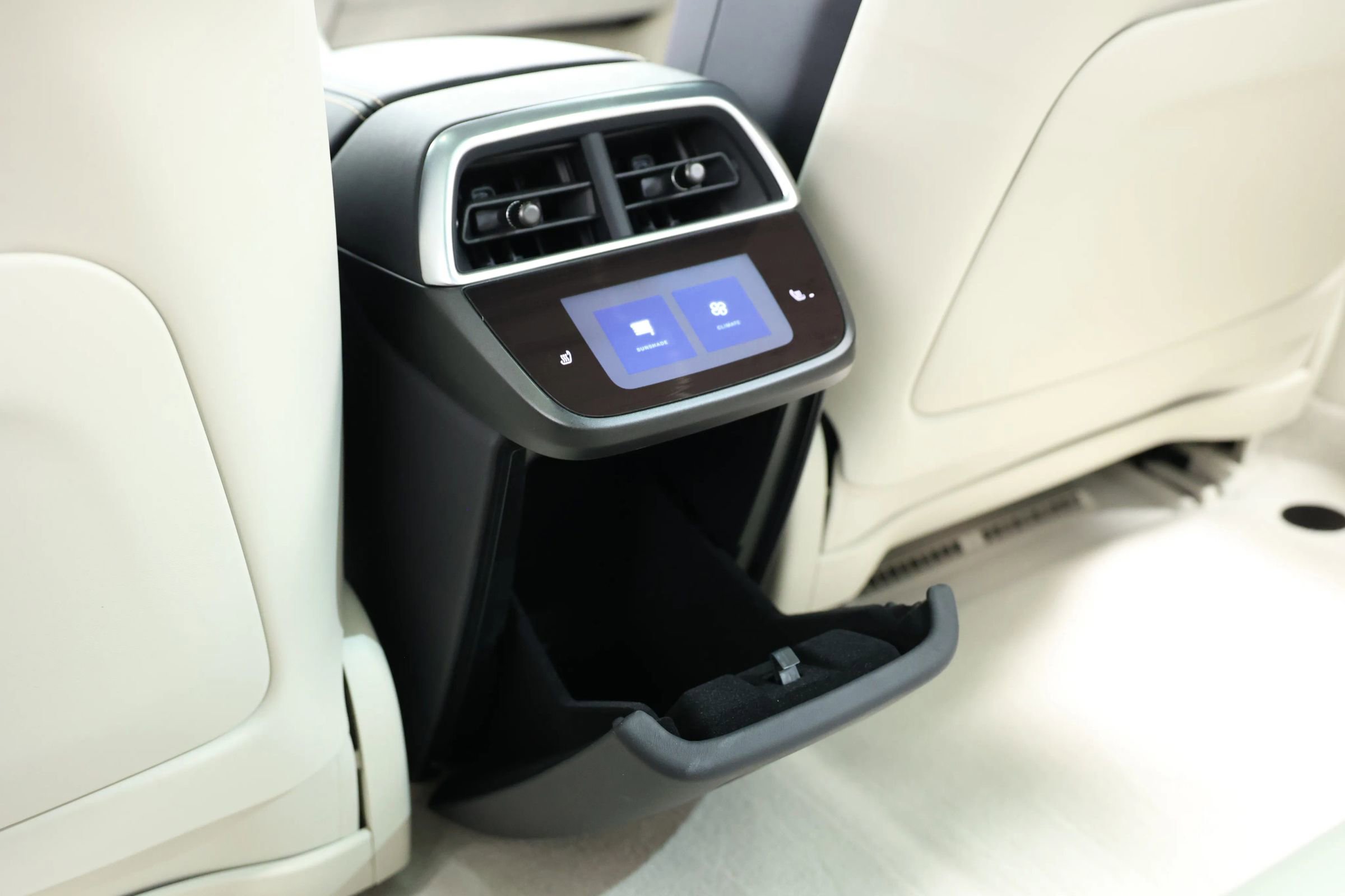 Used 2023 Lucid Air Grand Touring image 56