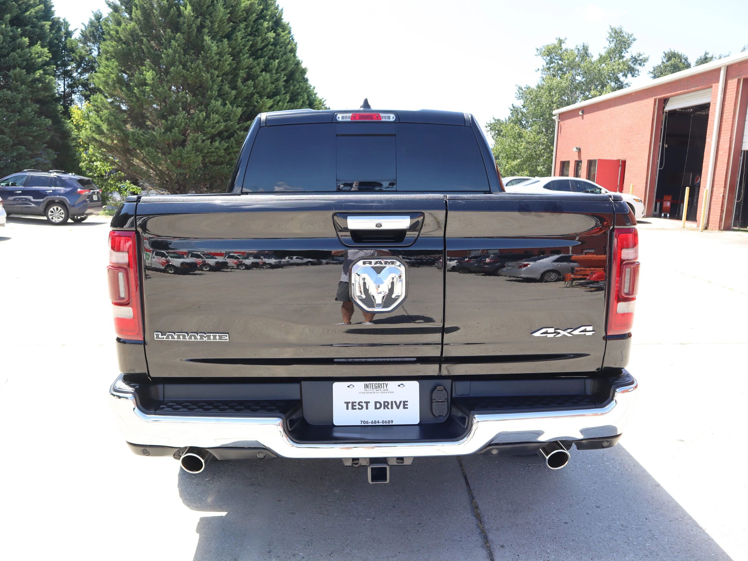 Used 2020 RAM 1500 Laramie image 4