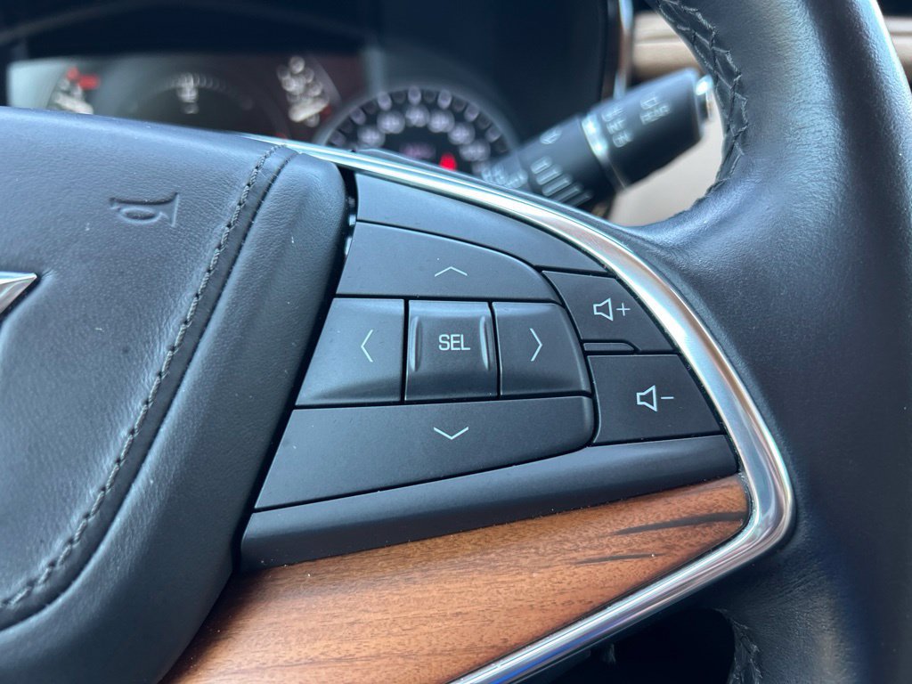 Used 2019 Cadillac XT5 Platinum AWD/4WD image 31