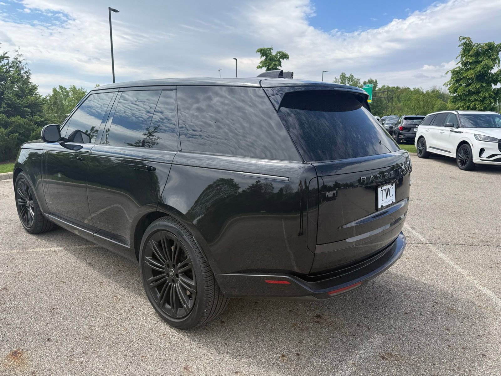 Used 2023 Land Rover Range Rover SE AWD/4WD image 7