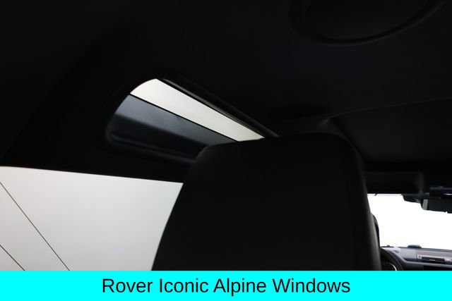 Used 2023 Land Rover Defender 90 V8 image 46