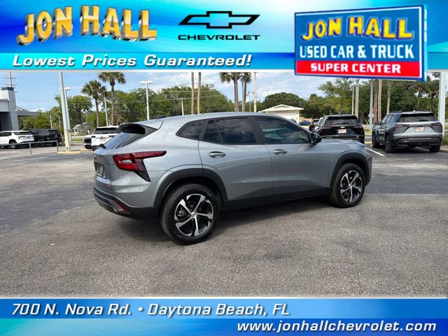 Used 2025 Chevrolet Trax RS w/ Driver Confidence Package FWD image 12