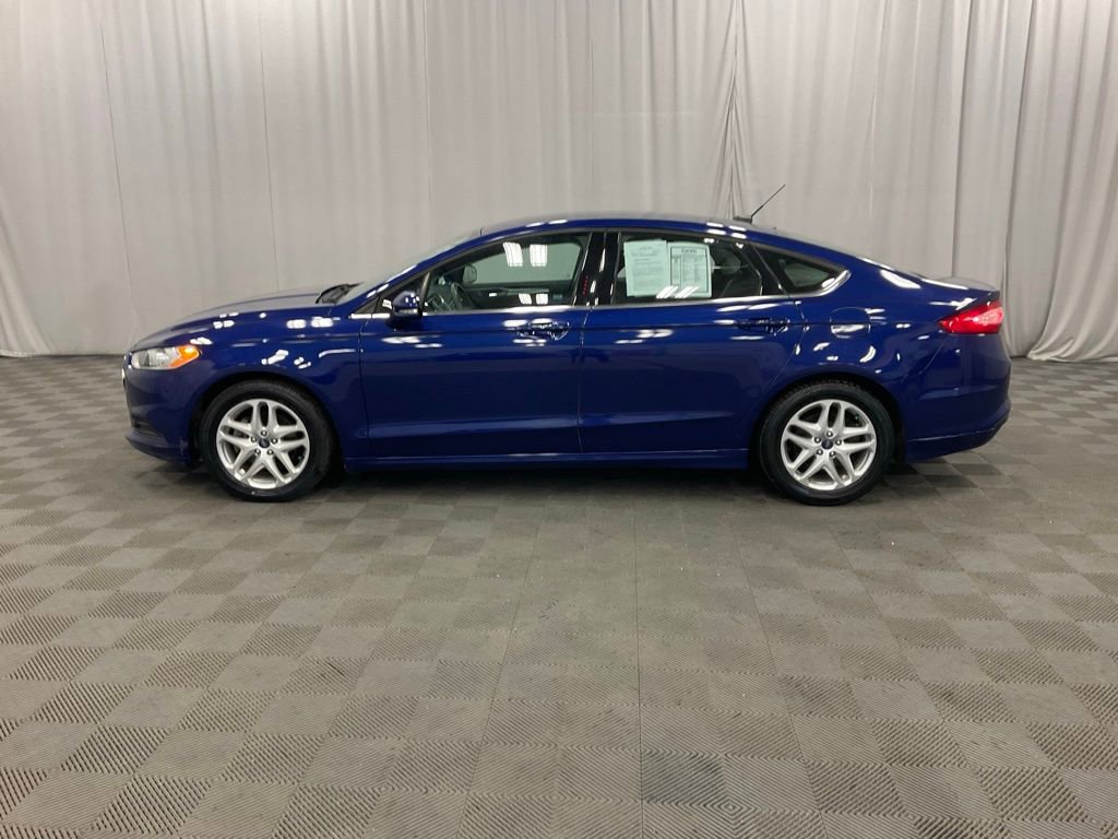 Used 2014 Ford Fusion SE image 3