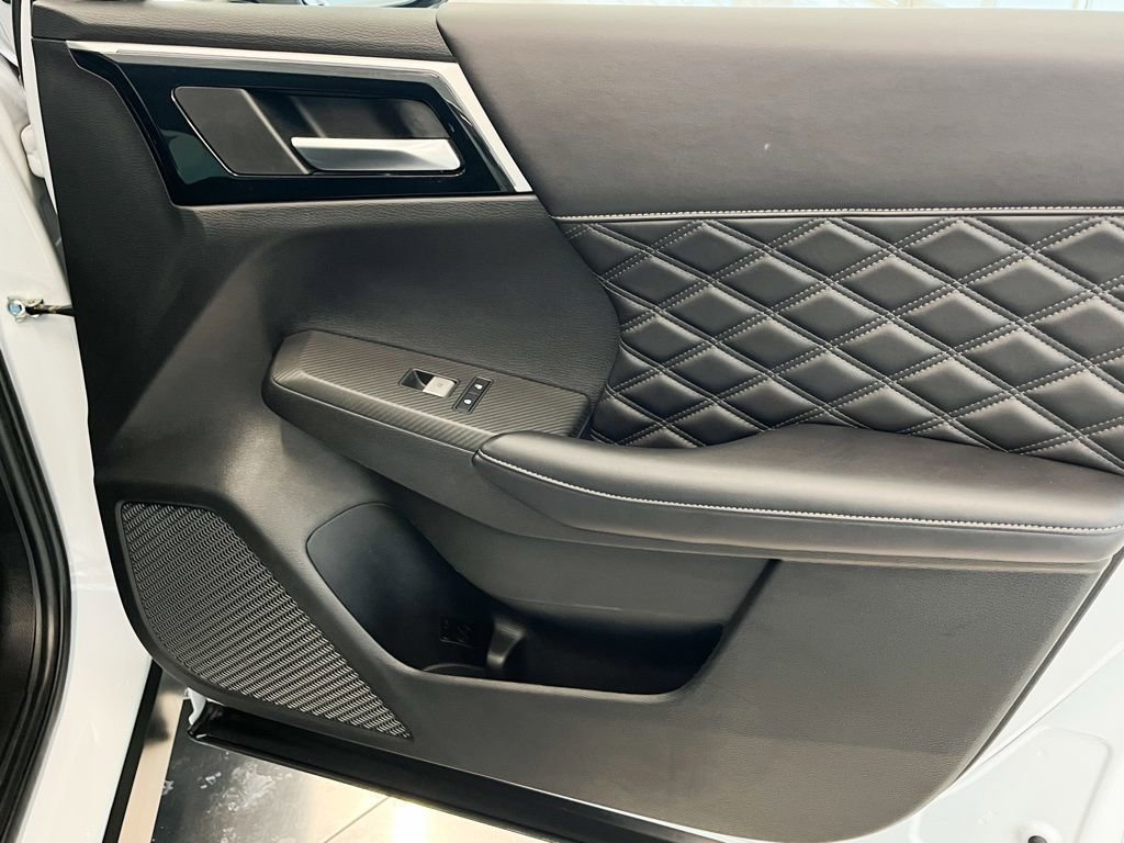 Used 2022 Mitsubishi Outlander SEL image 34