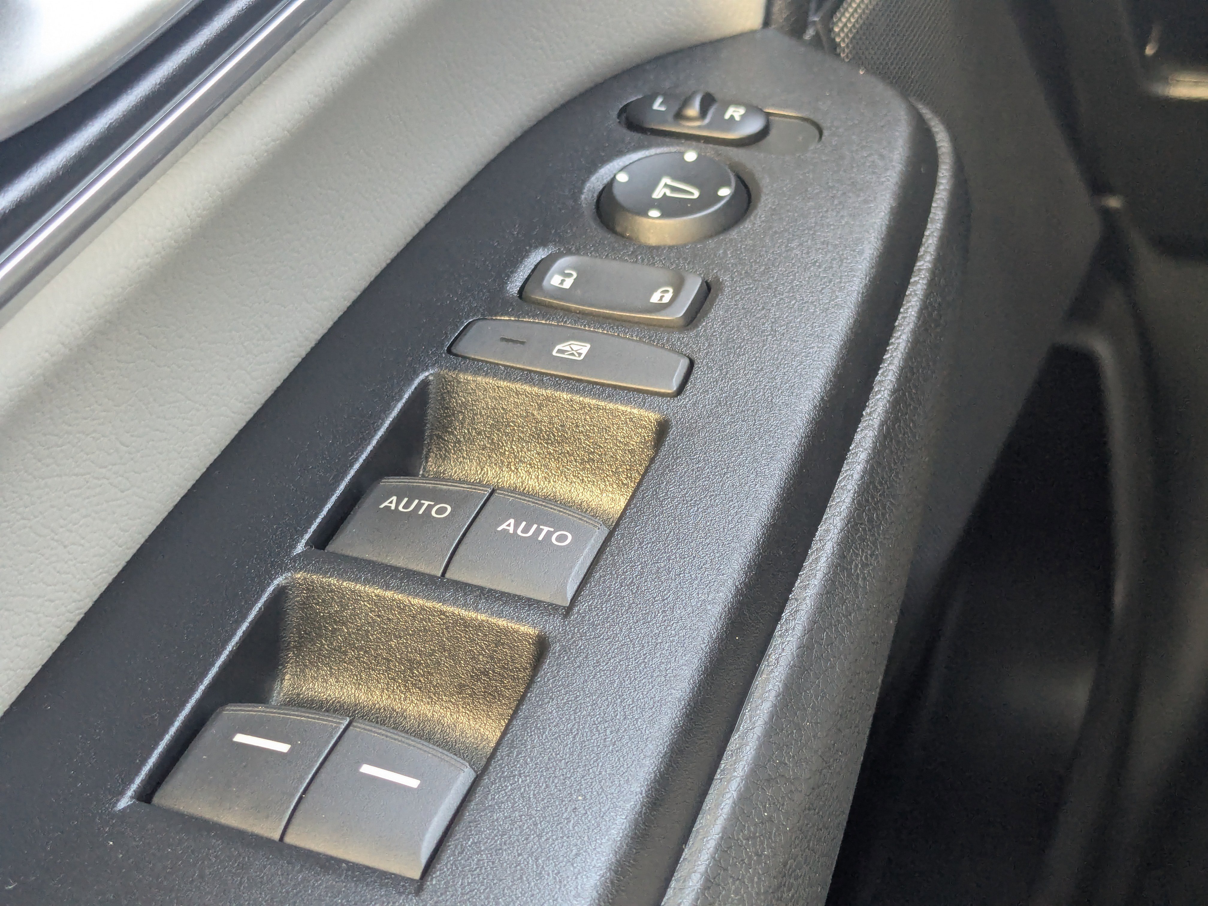 Used 2021 Honda CR-V EX-L image 34